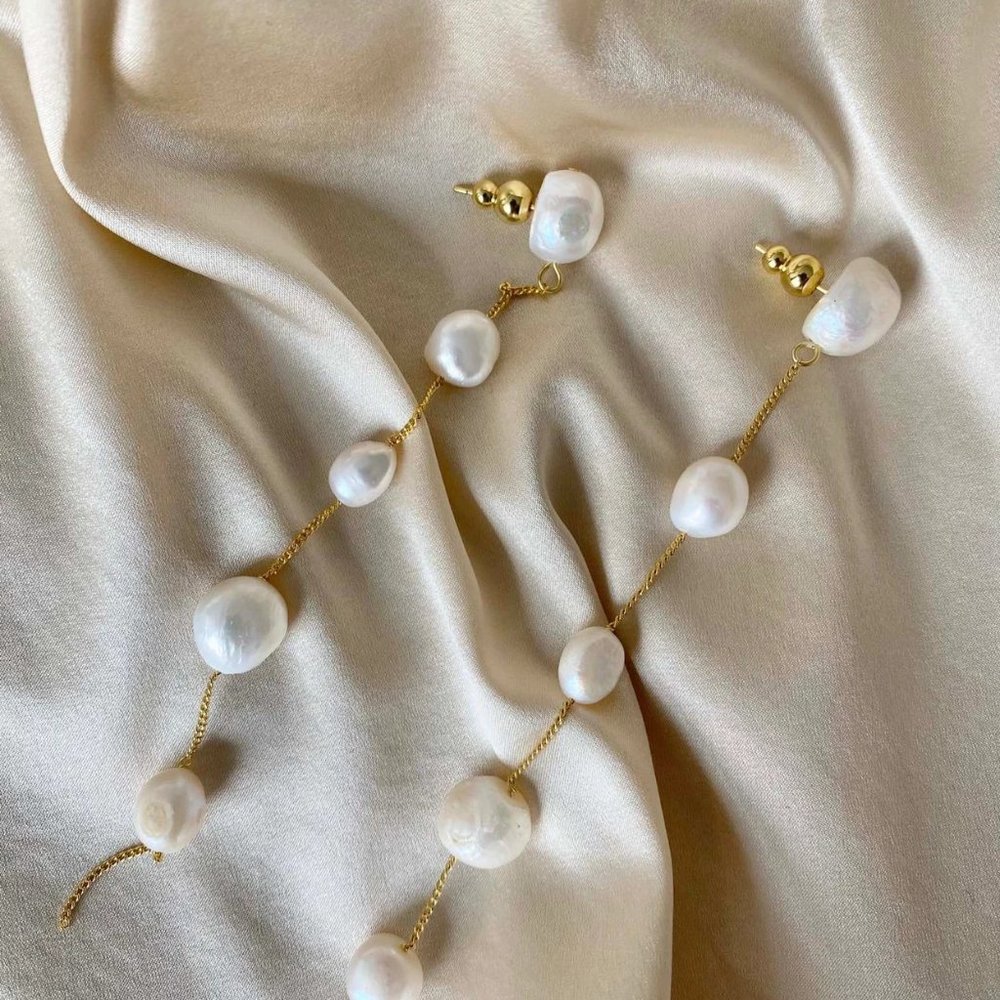 Cult Gaia Atum Drop Earrings - Freshwater Pearl - Picture 6 of 7